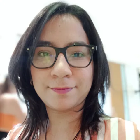 Arianna Silva — Directora de Marketing Digital en JesusLopezSEO, agencia SEO en Salamanca